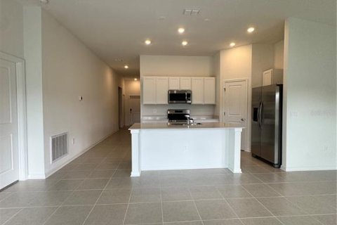 House in Kissimmee, Florida 3 bedrooms, 181.16 sq.m. № 1912501 - photo 13