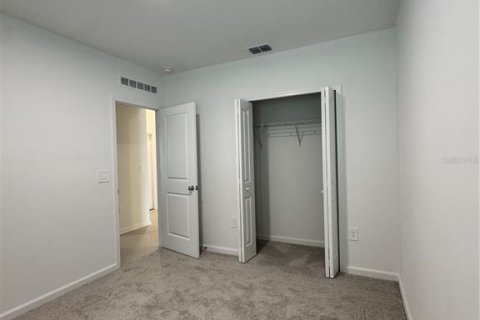 House in Kissimmee, Florida 3 bedrooms, 181.16 sq.m. № 1912501 - photo 9