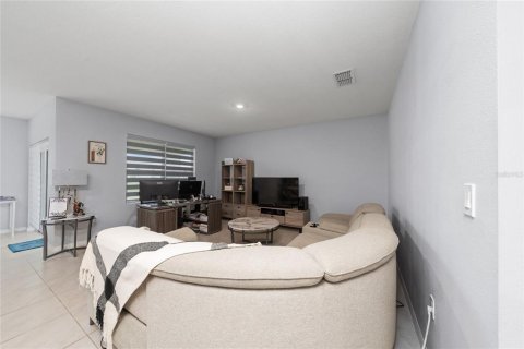 Villa ou maison à vendre à Saint Cloud, Floride: 3 chambres, 155.7 m2 № 2339296 - photo 11