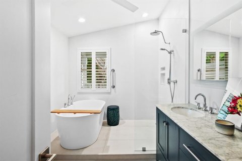 Casa en alquiler en Fort Lauderdale, Florida, 2 dormitorios, 344.48 m2 № 1210435 - foto 1