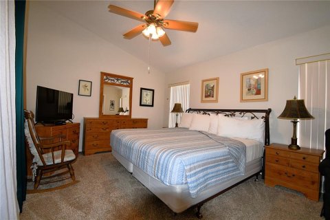 House in Kissimmee, Florida 4 bedrooms, 167.22 sq.m. № 1129991 - photo 27
