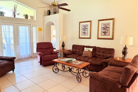 House in Kissimmee, Florida 4 bedrooms, 167.22 sq.m. № 1129991 - photo 13