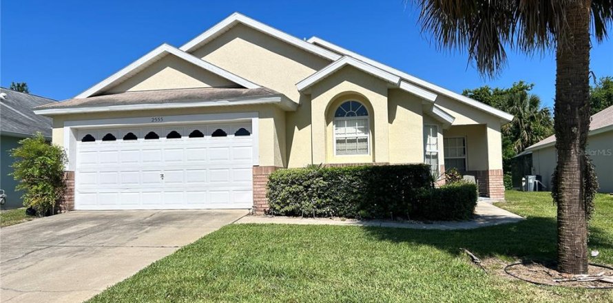 House in Kissimmee, Florida 4 bedrooms, 167.22 sq.m. № 1129991