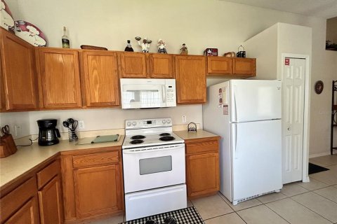 House in Kissimmee, Florida 4 bedrooms, 167.22 sq.m. № 1129991 - photo 8