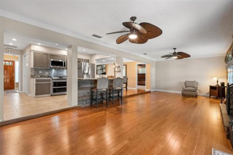 Villa ou maison à vendre à Sarasota, Floride: 2 chambres, 156.54 m2 № 2416637 - photo 20
