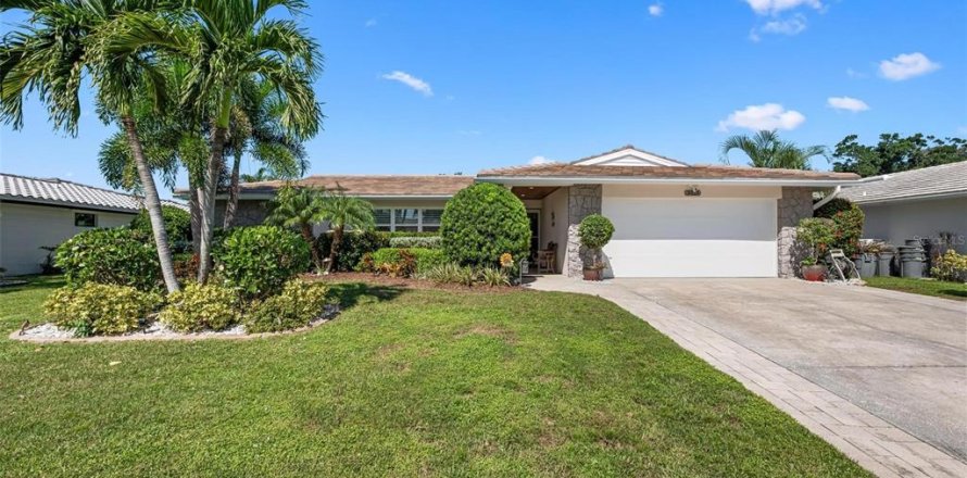 Villa ou maison à Sarasota, Floride 2 chambres, 156.54 m2 № 2416637