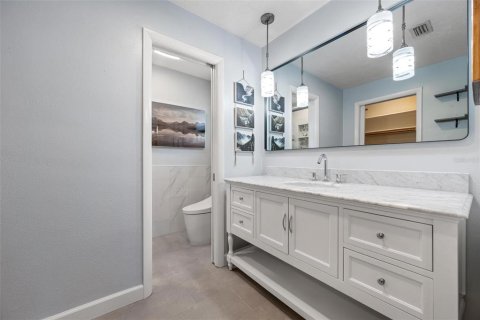 Villa ou maison à vendre à Sarasota, Floride: 2 chambres, 156.54 m2 № 2416637 - photo 26