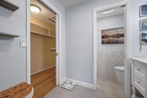 Villa ou maison à vendre à Sarasota, Floride: 2 chambres, 156.54 m2 № 2416637 - photo 27