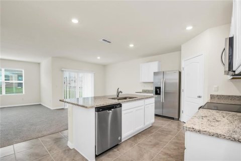 Casa en alquiler en Haines City, Florida, 3 dormitorios, 173.45 m2 № 1851771 - foto 6