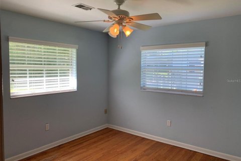 House in Ocala, Florida 3 bedrooms, 129.32 sq.m. № 2229180 - photo 7