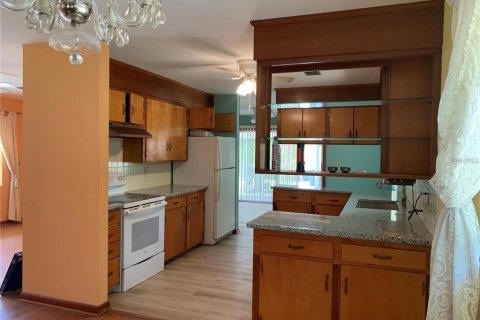 House in Ocala, Florida 3 bedrooms, 129.32 sq.m. № 2229180 - photo 14