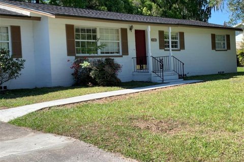 House in Ocala, Florida 3 bedrooms, 129.32 sq.m. № 2229180 - photo 3