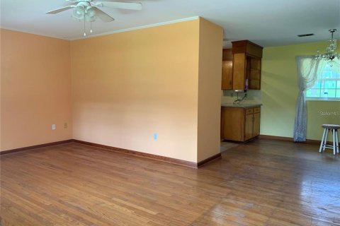 House in Ocala, Florida 3 bedrooms, 129.32 sq.m. № 2229180 - photo 5