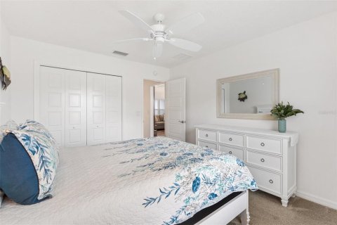 House in The Villages, Florida 3 bedrooms, 147.16 sq.m. № 1876160 - photo 18