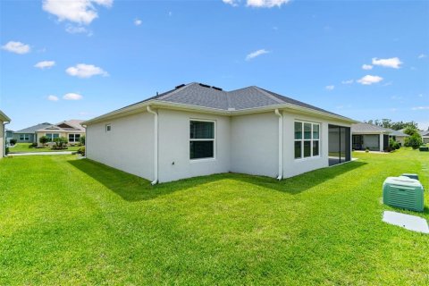 House in The Villages, Florida 3 bedrooms, 147.16 sq.m. № 1876160 - photo 27