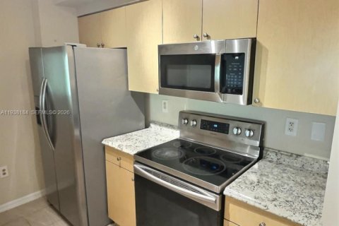 Copropriété à louer à Miramar, Floride: 2 chambres, 78.97 m2 № 1996421 - photo 12