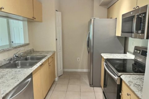 Copropriété à louer à Miramar, Floride: 2 chambres, 78.97 m2 № 1996421 - photo 10