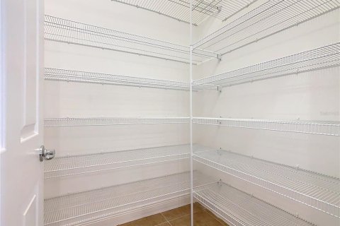 Купить виллу или дом в Пайнсиана, Флорида 8 комнат, 214.33м2, № 1561854 - фото 15