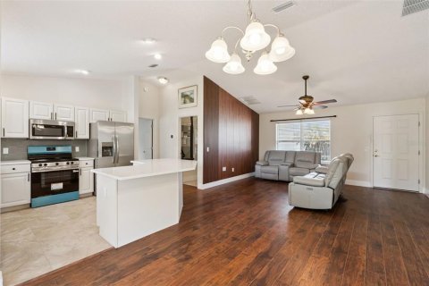 Casa en venta en The Villages, Florida, 3 dormitorios, 129.32 m2 № 2232045 - foto 15