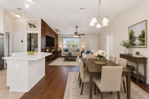 Casa en venta en The Villages, Florida, 3 dormitorios, 129.32 m2 № 2232045 - foto 11