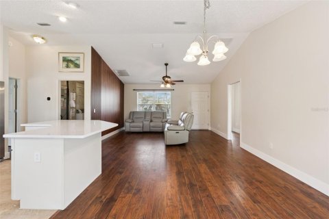 Casa en venta en The Villages, Florida, 3 dormitorios, 129.32 m2 № 2232045 - foto 12