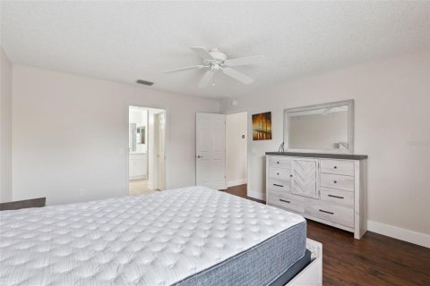 Casa en venta en The Villages, Florida, 3 dormitorios, 129.32 m2 № 2232045 - foto 25