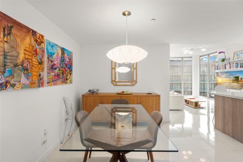 Condominio en venta en Bay Harbor Islands, Florida, 2 dormitorios, 115.11 m2 № 2045540 - foto 4