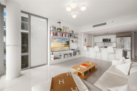 Condominio en venta en Bay Harbor Islands, Florida, 2 dormitorios, 115.11 m2 № 2045540 - foto 10