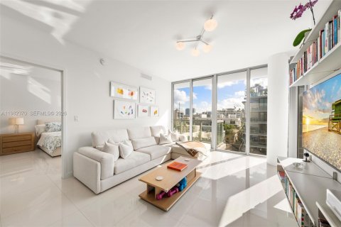 Condominio en venta en Bay Harbor Islands, Florida, 2 dormitorios, 115.11 m2 № 2045540 - foto 9