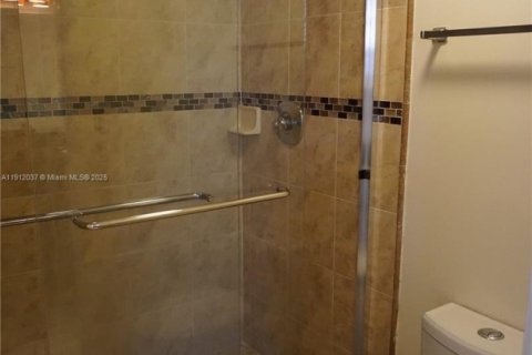 Copropriété à louer à Sunrise, Floride: 2 chambres, 100.33 m2 № 1968008 - photo 8