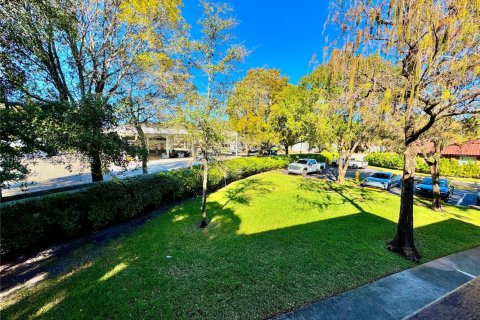 Снять в аренду кондоминиум в Санрайз, Флорида 2 спальни, 100.33м2, № 1968008 - фото 28