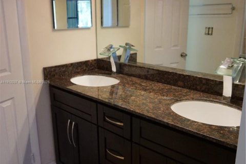 Copropriété à louer à Sunrise, Floride: 2 chambres, 100.33 m2 № 1968008 - photo 9