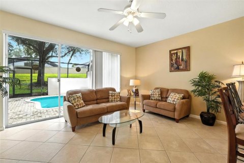 Adosado en venta en Kissimmee, Florida, 3 dormitorios, 133.78 m2 № 1798266 - foto 12