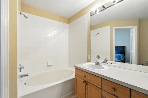 Adosado en venta en Kissimmee, Florida, 3 dormitorios, 133.78 m2 № 1798266 - foto 22