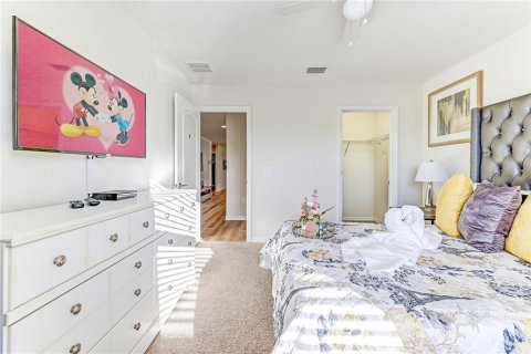 Casa en venta en Kissimmee, Florida, 6 dormitorios, 291.9 m2 № 2391466 - foto 23