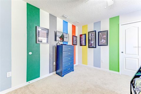 Casa en venta en Kissimmee, Florida, 6 dormitorios, 291.9 m2 № 2391466 - foto 18
