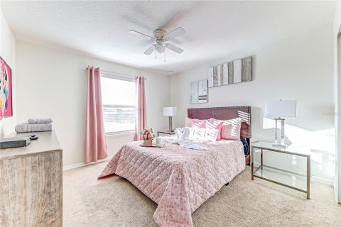 Casa en venta en Kissimmee, Florida, 6 dormitorios, 291.9 m2 № 2391466 - foto 21