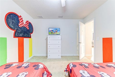 Casa en venta en Kissimmee, Florida, 6 dormitorios, 291.9 m2 № 2391466 - foto 16
