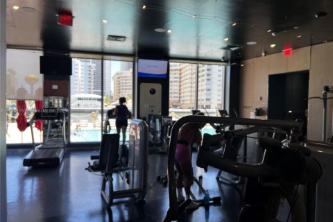 Condominio en alquiler en Hallandale Beach, Florida, 3 dormitorios, 161.37 m2 № 1950325 - foto 25