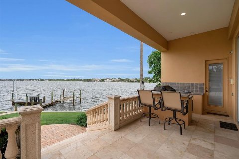 House in Sarasota, Florida 5 bedrooms, 560.67 sq.m. № 2233453 - photo 23