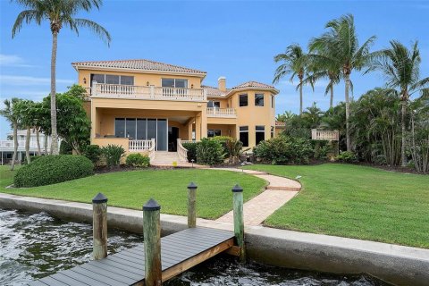 House in Sarasota, Florida 5 bedrooms, 560.67 sq.m. № 2233453 - photo 30