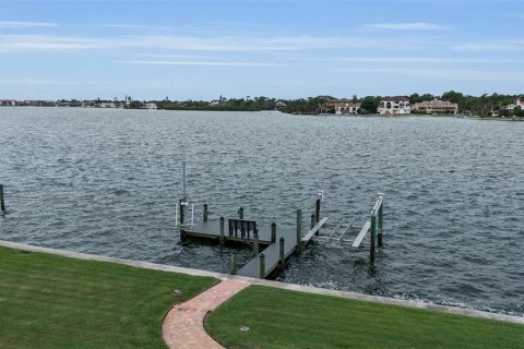 House in Sarasota, Florida 5 bedrooms, 560.67 sq.m. № 2233453 - photo 12