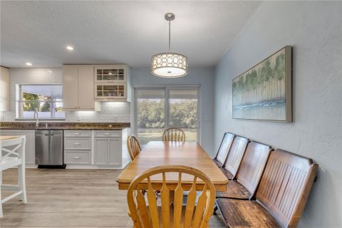 House in New Smyrna Beach, Florida 3 bedrooms, 172.8 sq.m. № 2210886 - photo 21