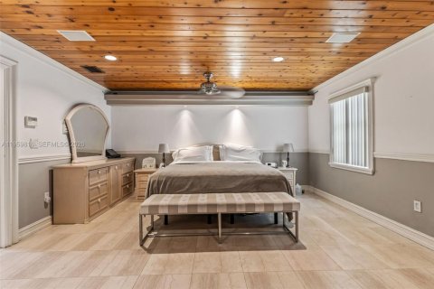 Villa ou maison à vendre à Miami, Floride: 4 chambres, 280.75 m2 № 2032791 - photo 19
