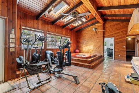 Villa ou maison à vendre à Miami, Floride: 4 chambres, 280.75 m2 № 2032791 - photo 24