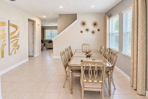 House in Kissimmee, Florida 6 bedrooms, 263.01 sq.m. № 2377980 - photo 6