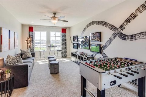 House in Parrish, Florida 5 bedrooms, 272.58 sq.m. № 1652410 - photo 9