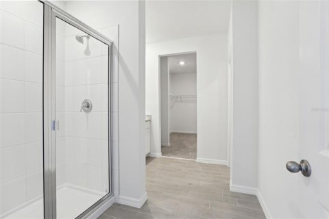 Casa en venta en Zephyrhills, Florida, 4 dormitorios, 244.43 m2 № 1911856 - foto 9