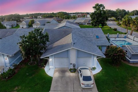 House in Ocala, Florida 2 bedrooms, 101.26 sq.m. № 1854496 - photo 1