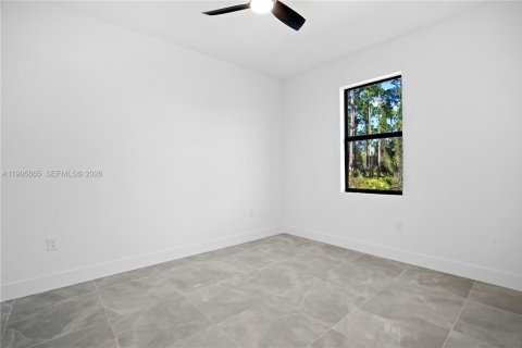 Casa en venta en Lehigh Acres, Florida, 3 dormitorios, 123.1 m2 № 2064424 - foto 10